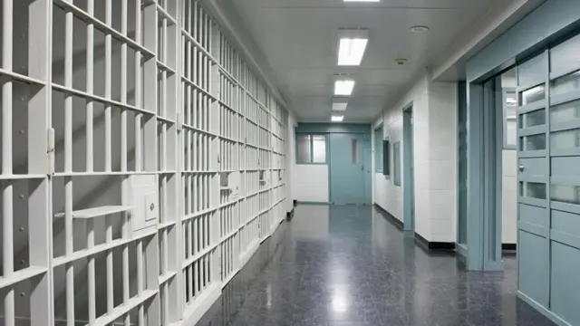 أحد السجون من الداخل