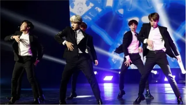 BTS đang lấp đầy khoảng trống sau One Direction và Fifth Harmony, Hannah Waitt nói