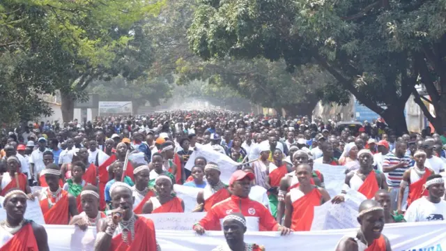 Abari mu myiyerekano basaba ishirahamwe UNESCO gukurikiranira hafi uwo murwi w'abatimbo bari mu Rwanda