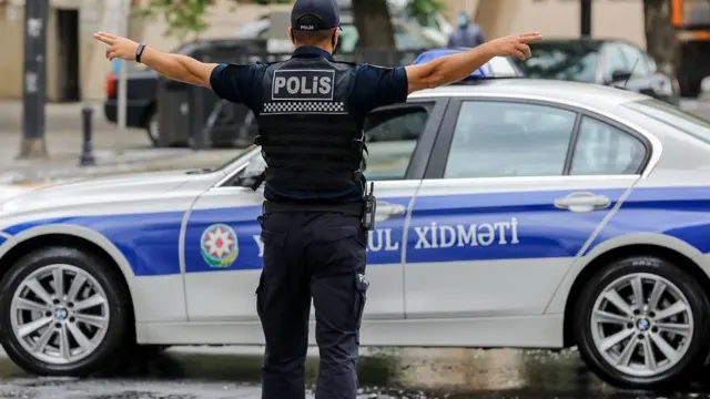 Polis
