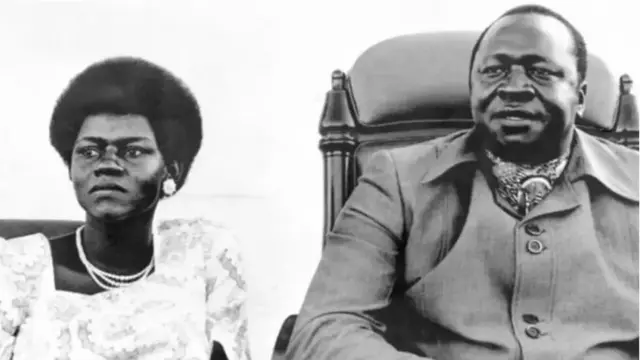 ઈદી અમીન તેમનાં પાંચમાં પત્ની સારા ક્યોલબા સાથે