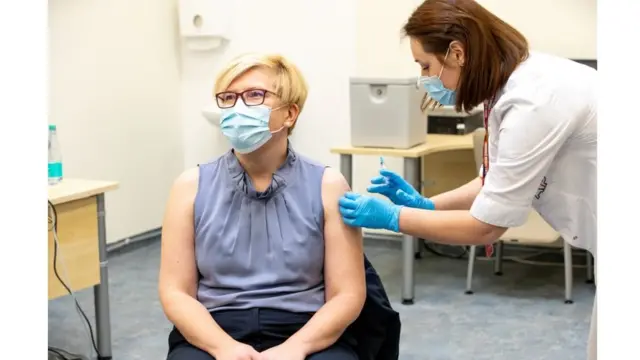 вакцина, AstraZeneca