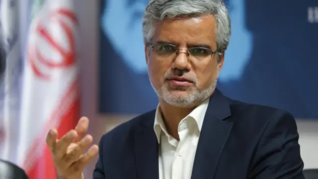 محمود صادقی