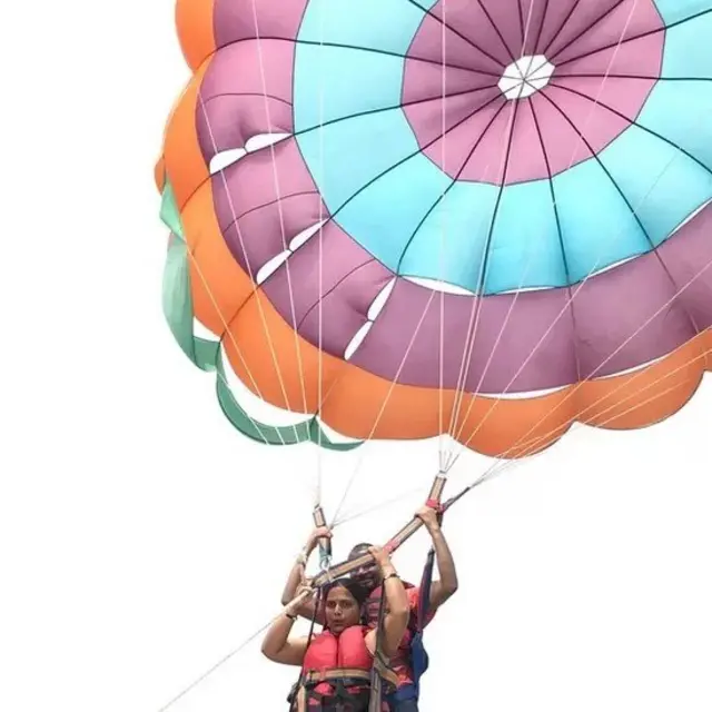 క్యాన్సర్ బాధితురాలు