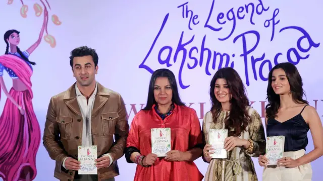 مجله ووگ در سال ۲۰۱۸ رانبیر کاپور را به عنوان مرد سال سینمای هند و آلیا بات را به عنوان چهره جوان در سینمای هند معرفی کرد