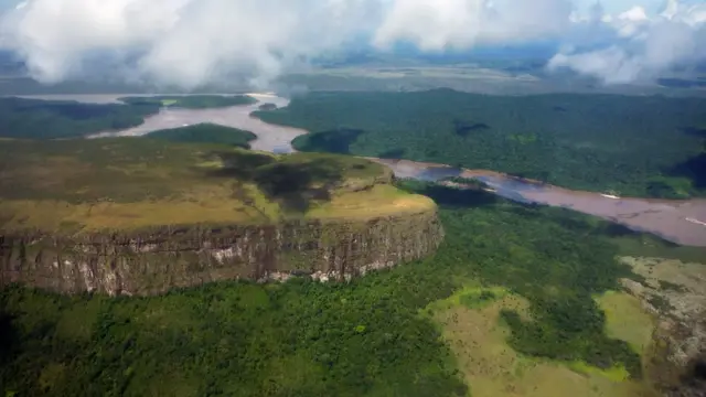 Vista aérea do Parque Nacional Canaima