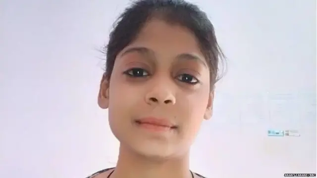 संजना किशोर को परीक्षा के बीच में पेपर लीक होने की खबर मिली