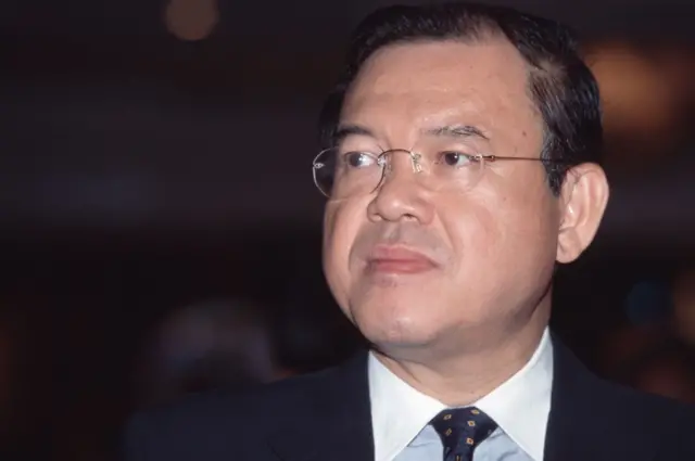 ศุภชัย พานิชภักดิ์ อ