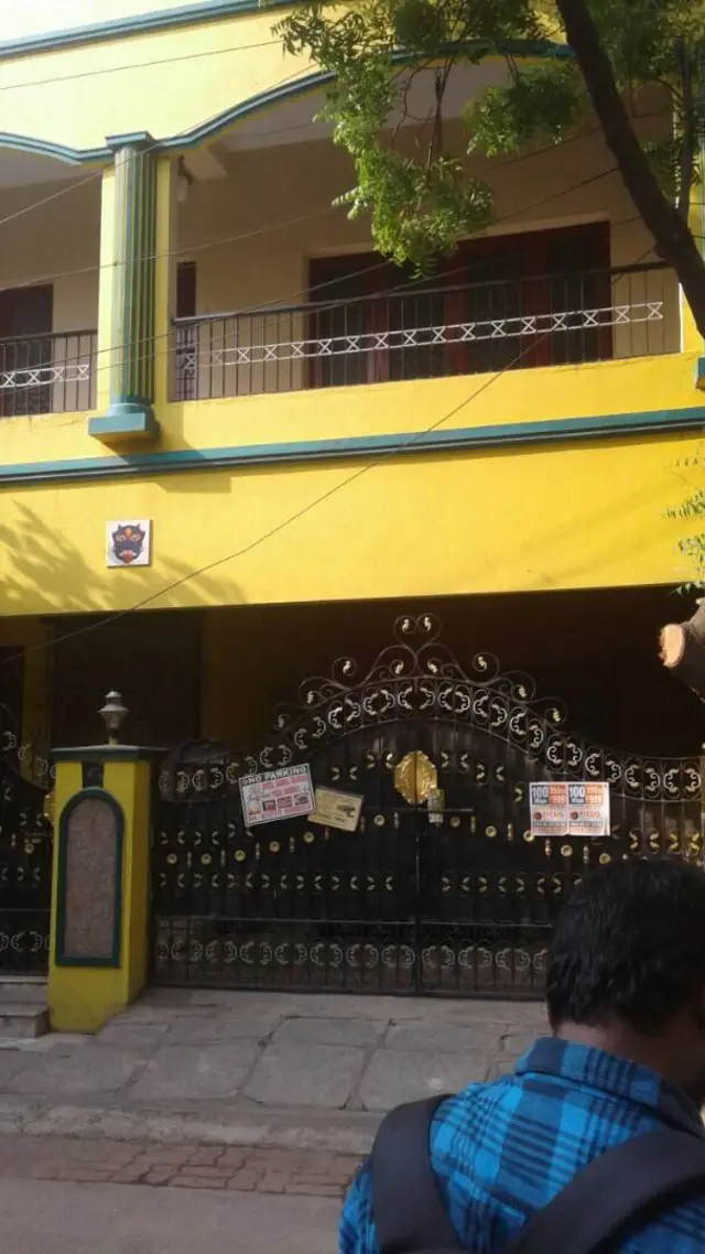 சென்னையில் பல கோடி ரூபாய் மதிப்புள்ள பழைய ரூபாய் நோட்டுகள் பறிமுதல்