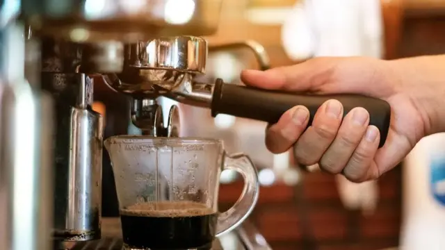 شهدت ولاية فيلادلفيا الأمريكية ظهور حركات محدودة النطاق تضم عمالا لم يكونوا ينضمون عادة إلى النقابات العمالية