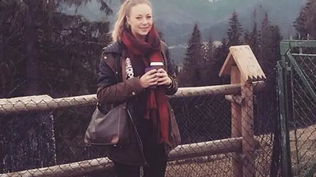 卡莱拉怀孕八个月的照片