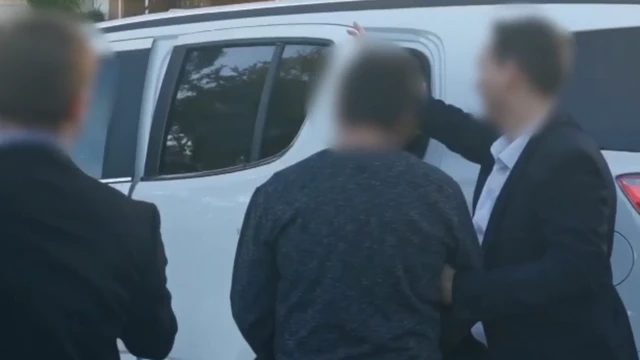イギリスの別件逮捕・勾留 トクリュウ捜査、中枢に照準 「人海戦術」で8億円追跡 - 日本