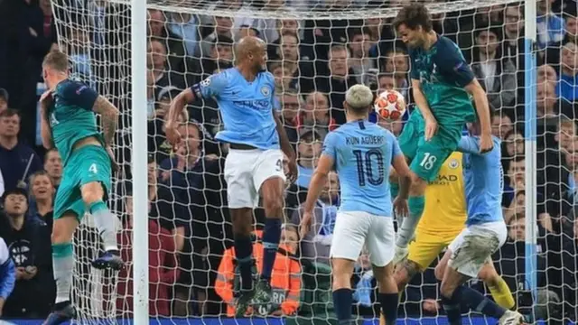 wachezaji wa manchester katika mechi ya siku za nyuma