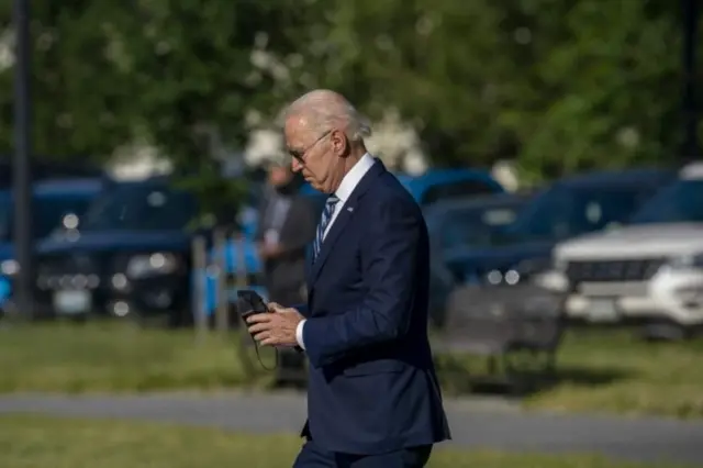 અમેરિકાના પ્રમુખ બાઇડને કહ્યું કે, બેઉ દેશો વચ્ચે ઝડપથી શાંતિ સ્થપાય એવી એમને આશા છે.