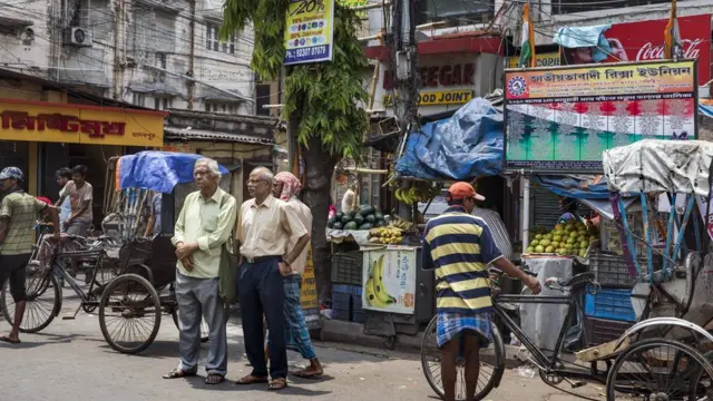 সেন্ট্রাল রোড আর ইব্রাহিমপুর রোডের মোড়, ২০১৭ সালে।