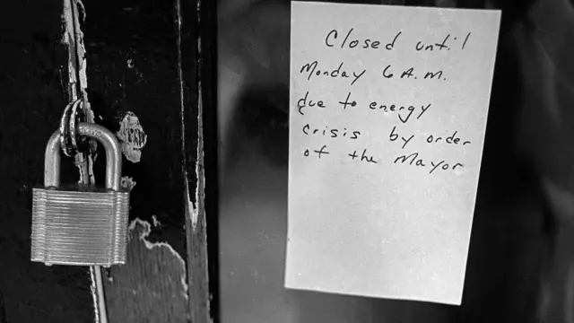 তেল নেই তাই মেয়রের নির্দেশে রেস্তোরাঁ বন্ধ, আমেরিকার ফিলাডেলফিয়ার ছবি: ১৯৭৩