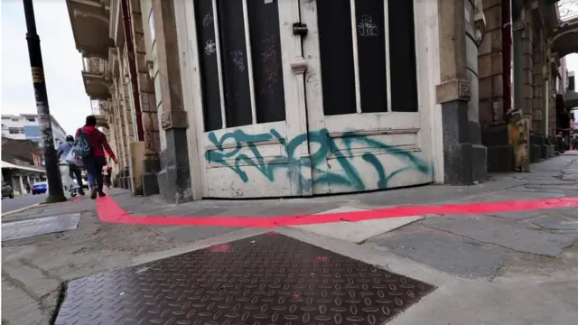 Línea roja en San José