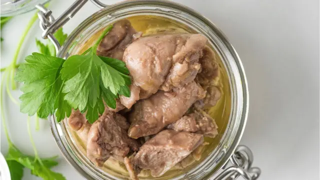 Печень трески в банке