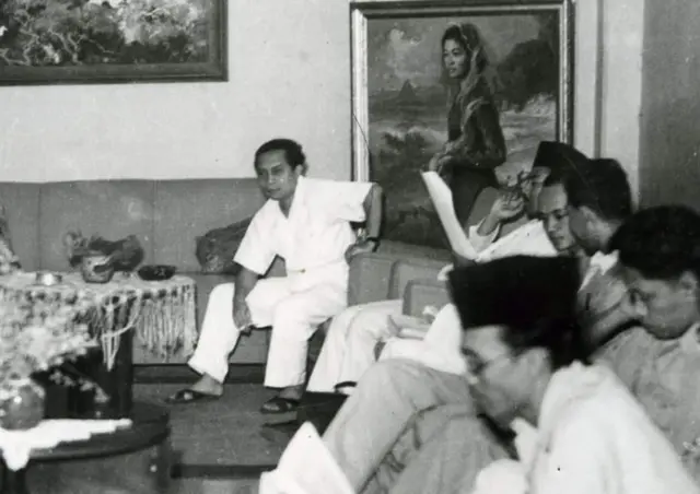 Sutan Sjahrir di rumah Bung Karno.