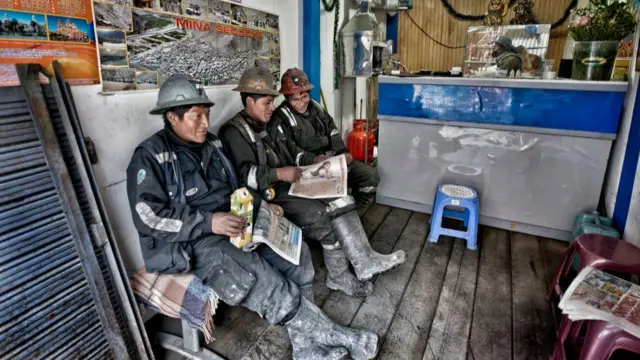 Los mineros son un sector especialmente vulnerable al coronavirus por la condición de sus pulmones.