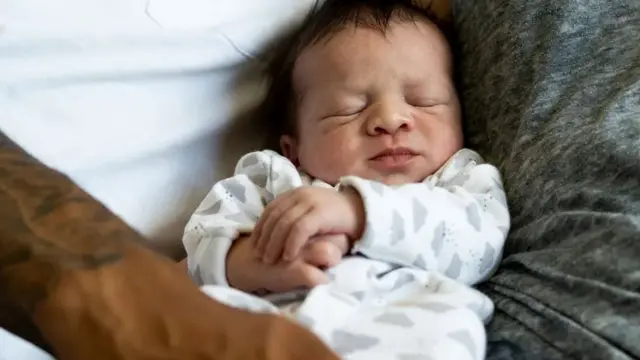 குழந்தை