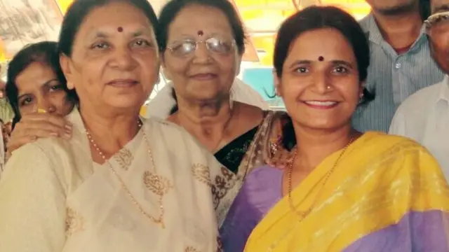 परिवार के साथ केतकी जानी