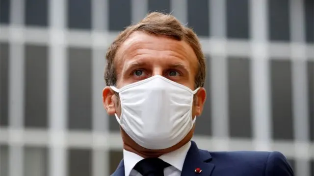 फ़्रांस के राष्ट्रपति इमैनुएल मैक्रों