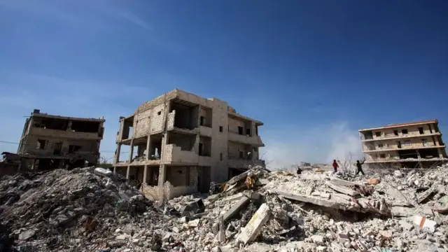 Февралда юз берган зилзилада Сурия бўйлаб 5900 одам нобуд бўлди.