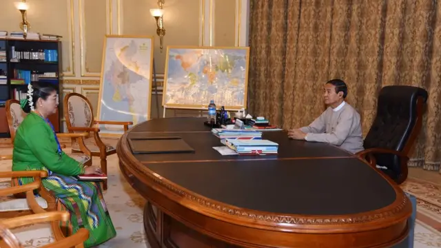 မြန်မာသံအမတ်ကြီး အဖြစ် တာဝန်ထမ်းဆောင်မယ့် ဒေါ်ကေသီစိုးကို နိုင်ငံတော် သမ္မတက တွေ့ဆုံပြီး မူဝါဒတွေ လမ်းညွှန်