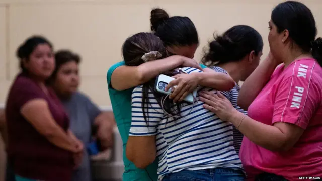 स्कूल में फायरिंग