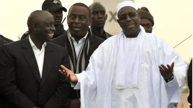 Les rapports sont-ils aujourd'hui à la franche rigolade entre Idrissa Seck et Macky Sall (en boubou blanc), qu'il a soutenu au second tour de l'élection présidentielle de 2012 ?