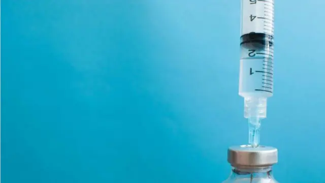 መርፌና ብልቃጥ