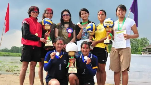 महिला टोली