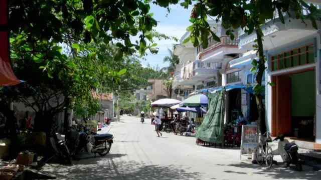 Quan Lạn