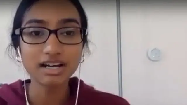 காவ்யா குமரன்