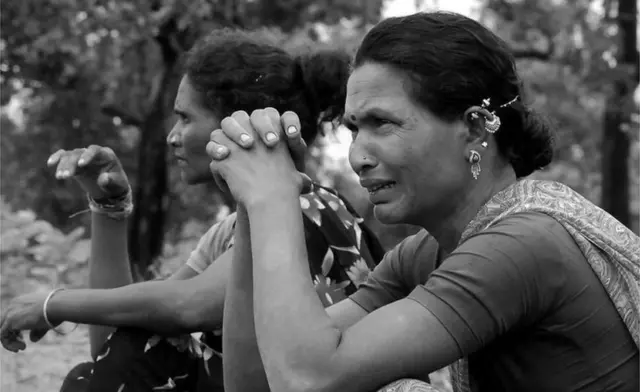 సర్కెగూడ కాల్పుల మృతుల కుటుంబసభ్యులు