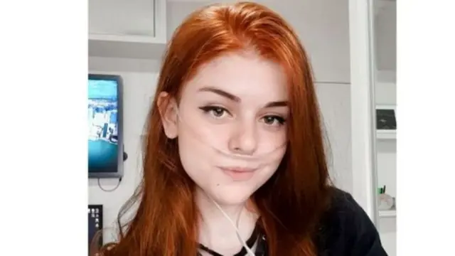 Fernanda anapenda dawa