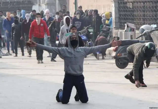 కరుణ చూపాలి