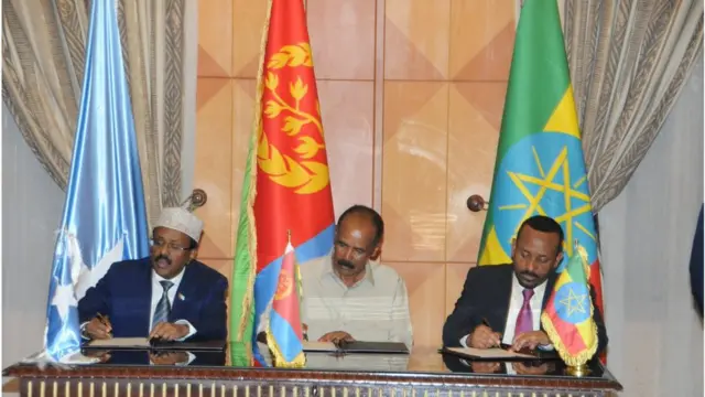 ቀዳማይ ሚኒስትር ኣብይ ኣሕመድ፡ ፕረዚደንት ኢሳይያስ አፈወርቂ ከምኡውን ፕረዚደንቲ ሪፓብሊክ ሶማል፡ ሞሓሞድ ኣብዱላሂ