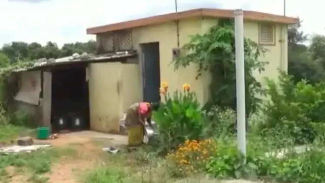 கழிவறை சமையல் கூடம்