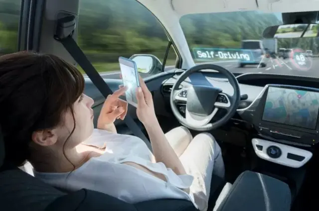 รถยนต์ไร้คนขับ