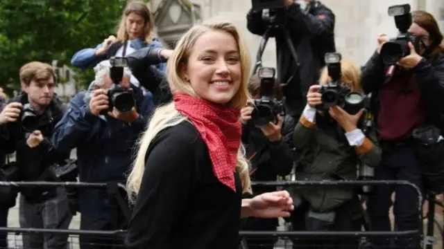 الممثلة الأمريكية آمبر هيرد