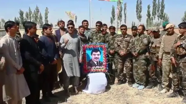 ډاکټر نجیب الله په پکتیا کې پخپله پلرنۍ هدیره کې ښخ دی چې په وروستیو کې يې یو شمېر ځوانانو د خاورین قبر د پخولو تابیا کړې وه خو مېرمن يې فتانه نجیب ویلي وو، د مقبرې تر جوړېدو مخکې دې د هغه د وژلو لامل مالوم شي.