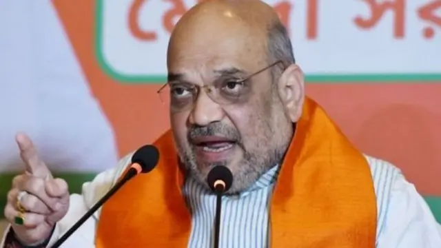 अर्नब गोस्वामी की गिरफ़्तारी, क्या है मामला