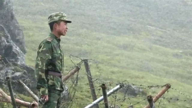 சீன படையினர்