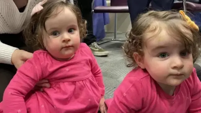 Annie (à gauche) et Issie (à droite)
