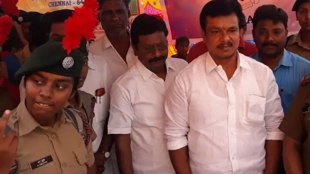 விஜயகுமார்