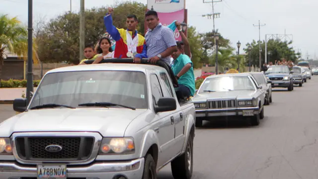 Caravana en Santa Cruz de Mara para Leonardo Acosta