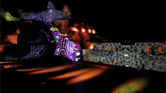 Svetlosni efekti na otvaranju