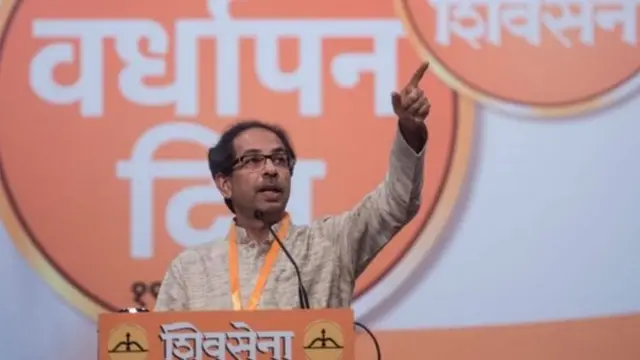 मुख्यमंत्री उद्धव ठाकरे, शिवसेना, संजय राऊत